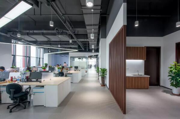 青島軟件開發(fā)公司125平方米辦公室簡(jiǎn)美風(fēng)格裝修效果圖